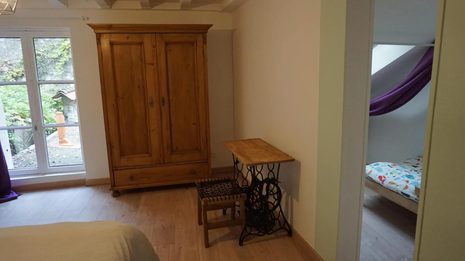 Vue exceptionnelle sur l'Isère et les montagnes Grenoble Apartment